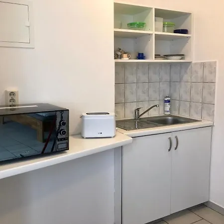 Appartement Small Apartment With Private Entrance Near Naumburg
